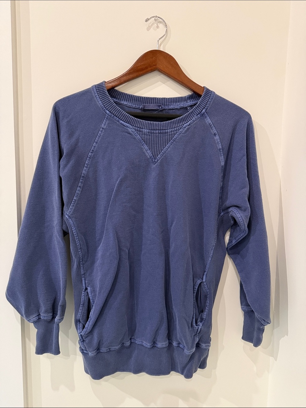 Zenana Outfitters faded denim blue crewneck sweatshirt